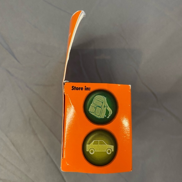 Grabber Outdoors The Original Space Brand Emergency Survival Blanket, Silver, - Picture 6 of 6